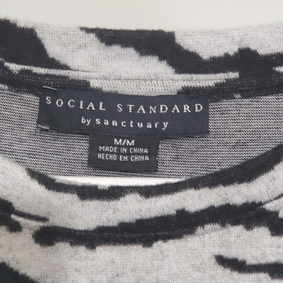 Social Standard by Sanctuary, zebra print, gray and black, sweatshirt Top Medium - Picture 3 of 6